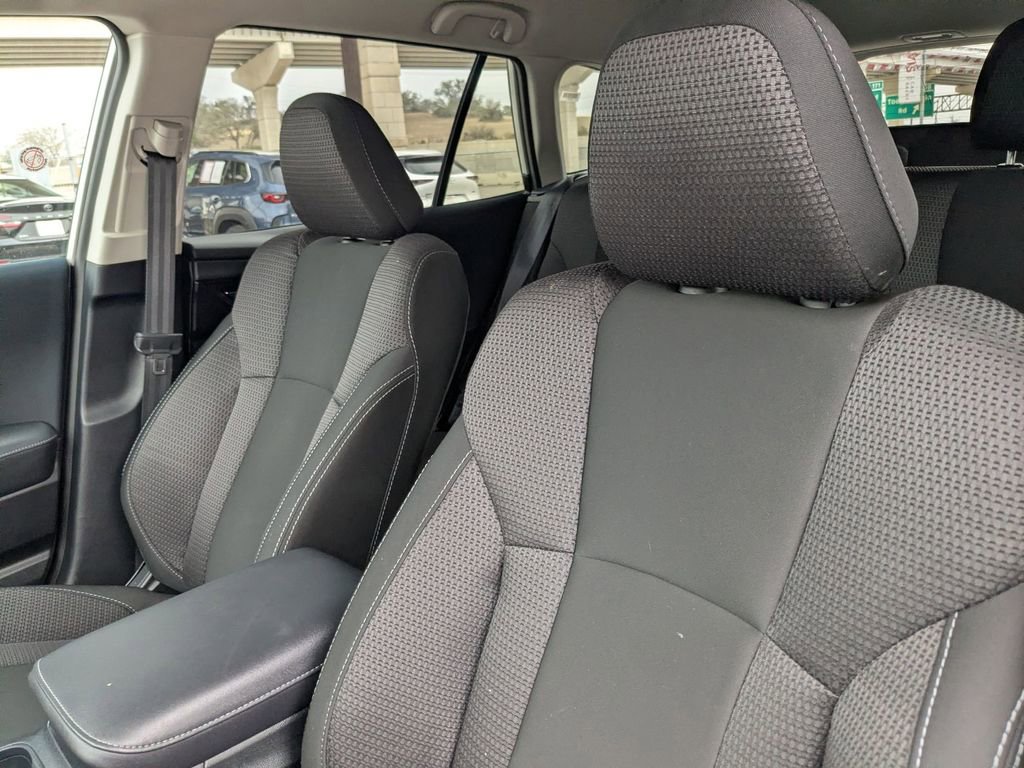 Used 2025 Subaru Outback Premium image 14