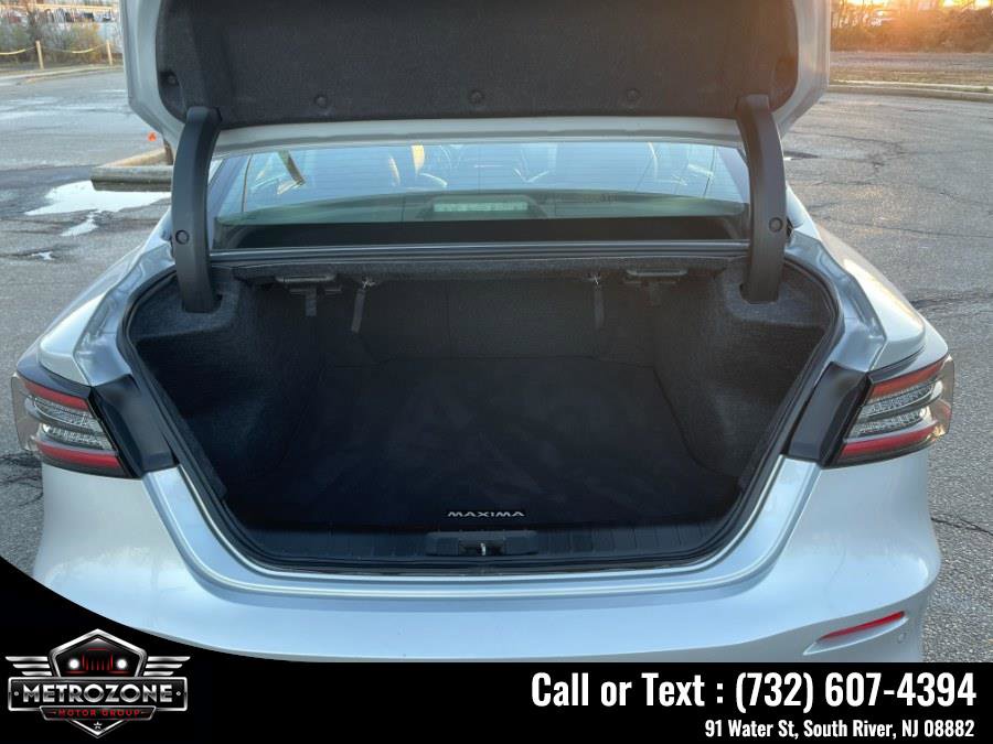 Used 2020 Nissan Maxima 3.5 SV w/ Floor Mat Group FWD image 17