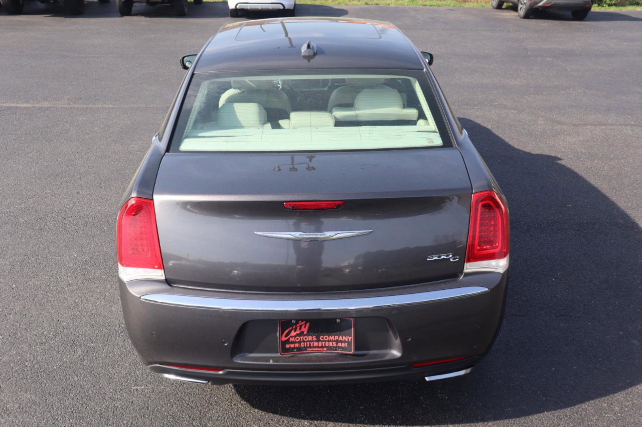 Used 2015 Chrysler 300 C w/ Light Group image 7