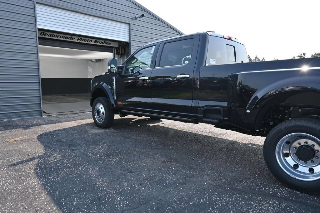 New 2026 Ford F450 Platinum w/ Platinum Plus Package AWD/4WD image 42