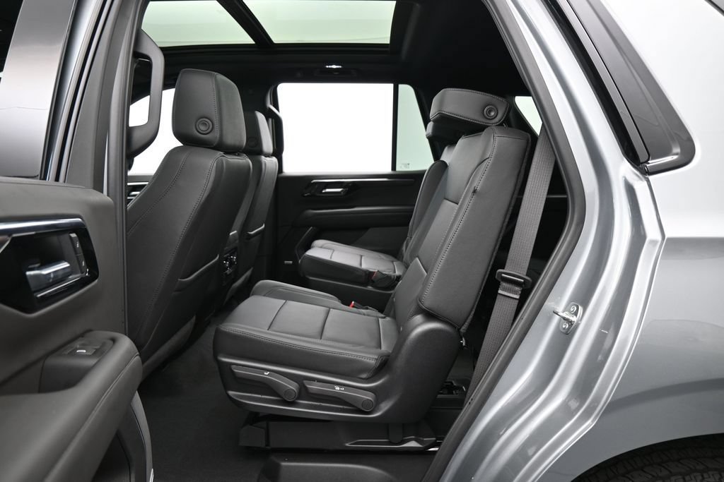 Used 2026 Chevrolet Tahoe Z71 w/ Comfort Package AWD/4WD image 36