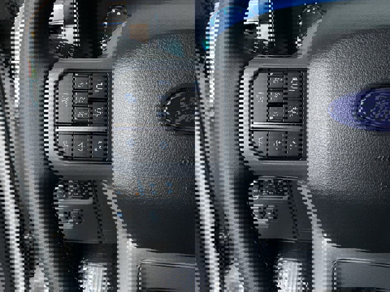 New 2025 Ford F150 Lariat w/ Equipment Group 501A Mid image 25