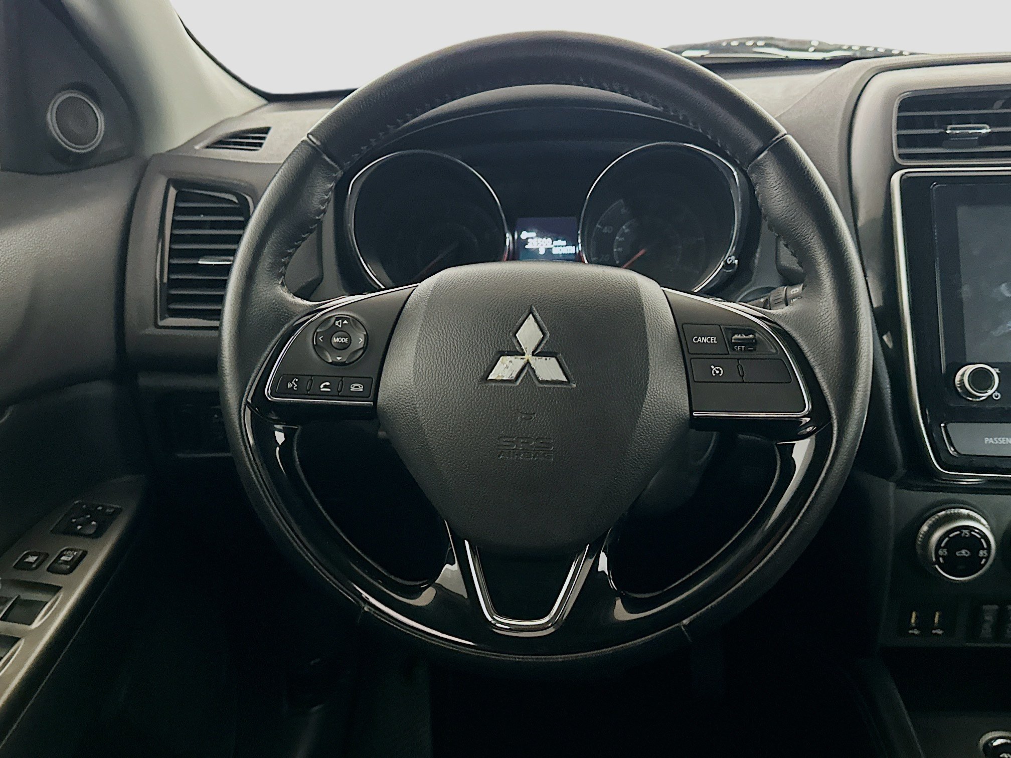 Used 2020 Mitsubishi Outlander Sport SE AWD/4WD image 18