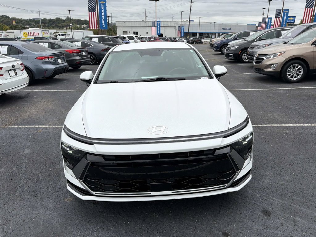 Used 2025 Hyundai Sonata SEL FWD image 8