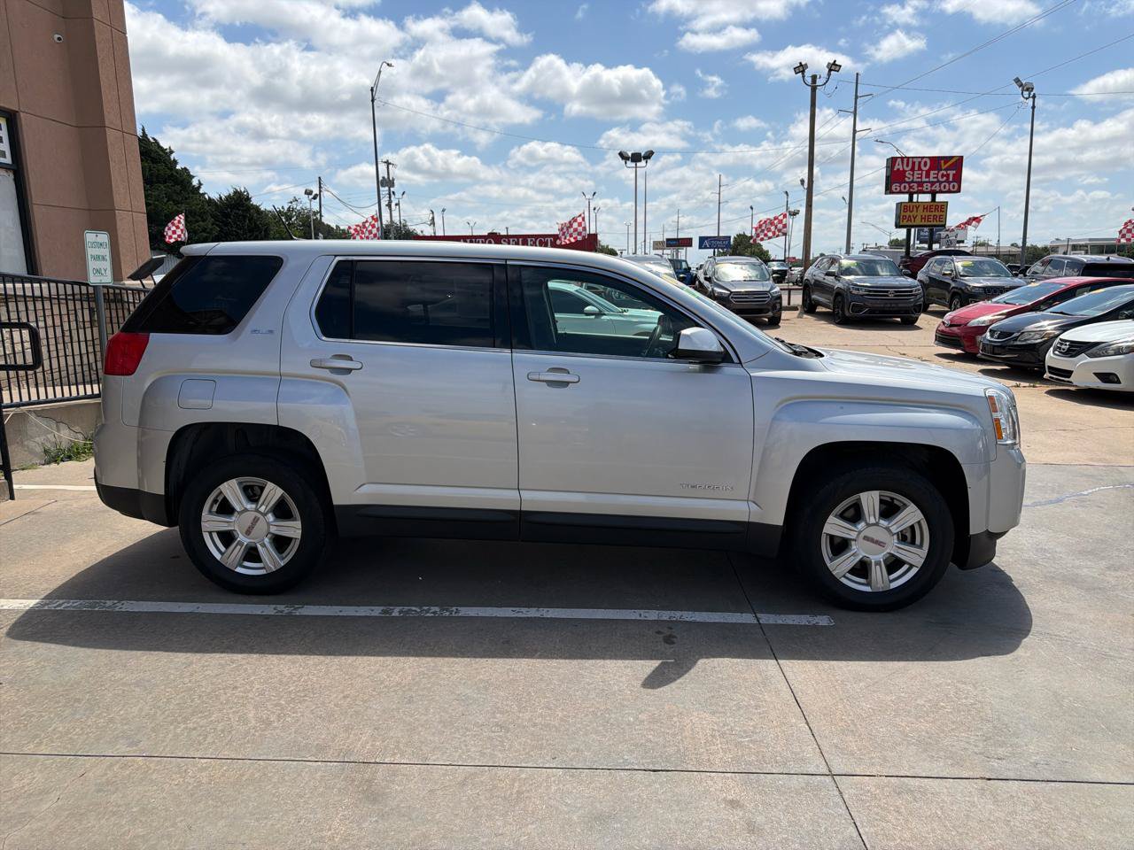 Used 2014 GMC Terrain SLE FWD image 4