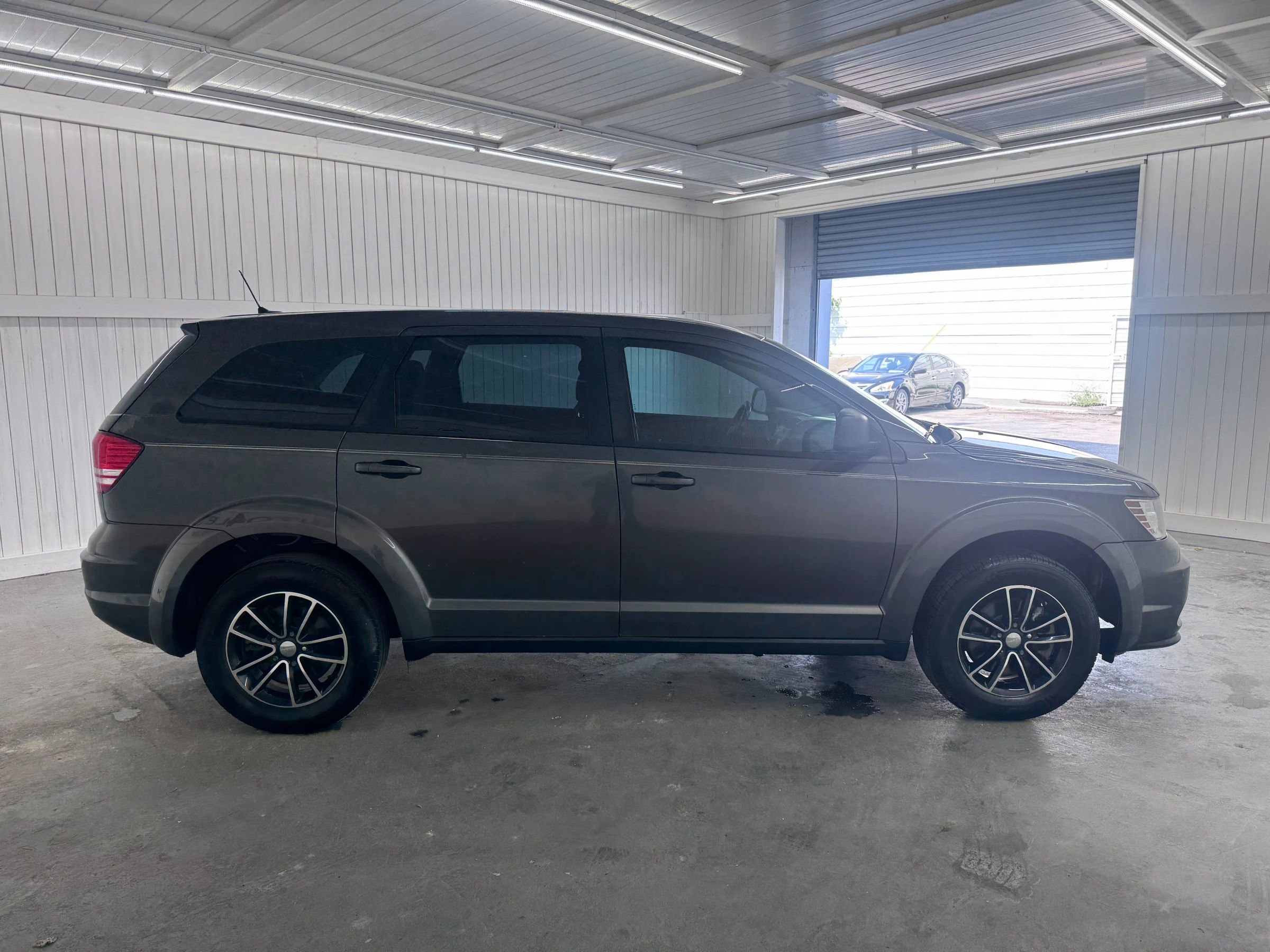 Used 2014 Dodge Journey American Value Package w/ Flexible Seating Group FWD image 12