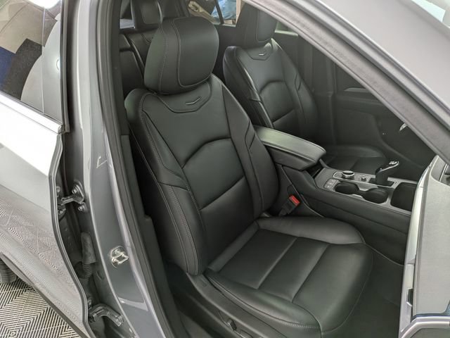 Used 2025 Cadillac XT4 Premium Luxury FWD image 29