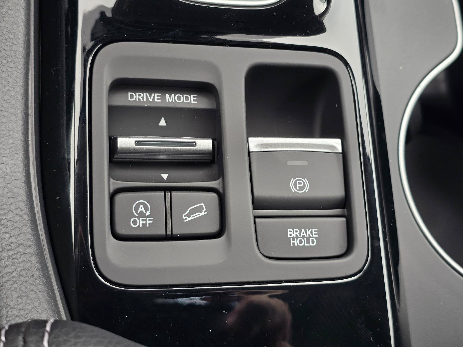 New 2026 Honda Pilot Touring image 21