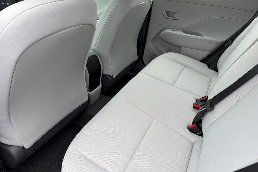 New 2026 Hyundai Kona SE AWD/4WD image 9