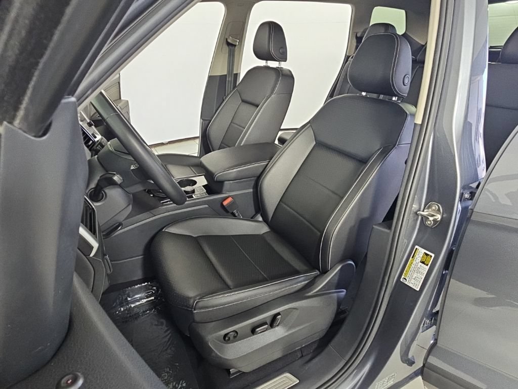 Certified 2023 Volkswagen Atlas SE w/ Black Wheel Package AWD/4WD image 22