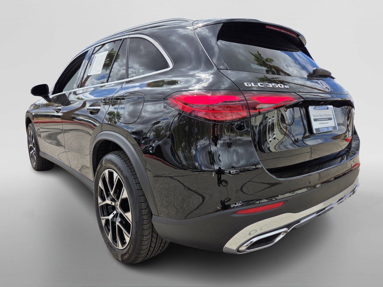 Certified 2025 Mercedes-Benz GLC 350e 4MATIC image 3