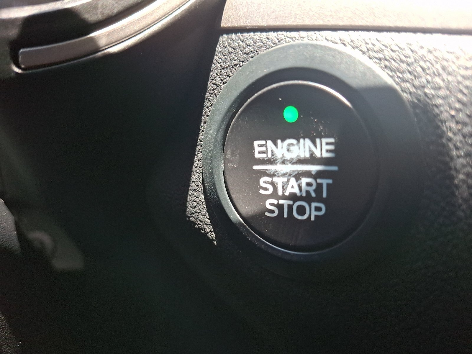 Used 2020 Ford Escape SEL AWD/4WD image 22
