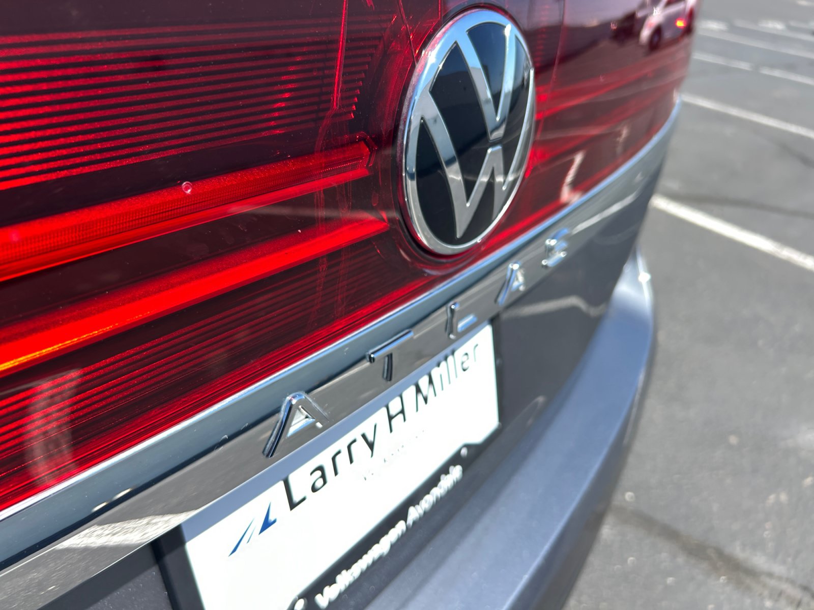 Used 2024 Volkswagen Atlas SE FWD image 22
