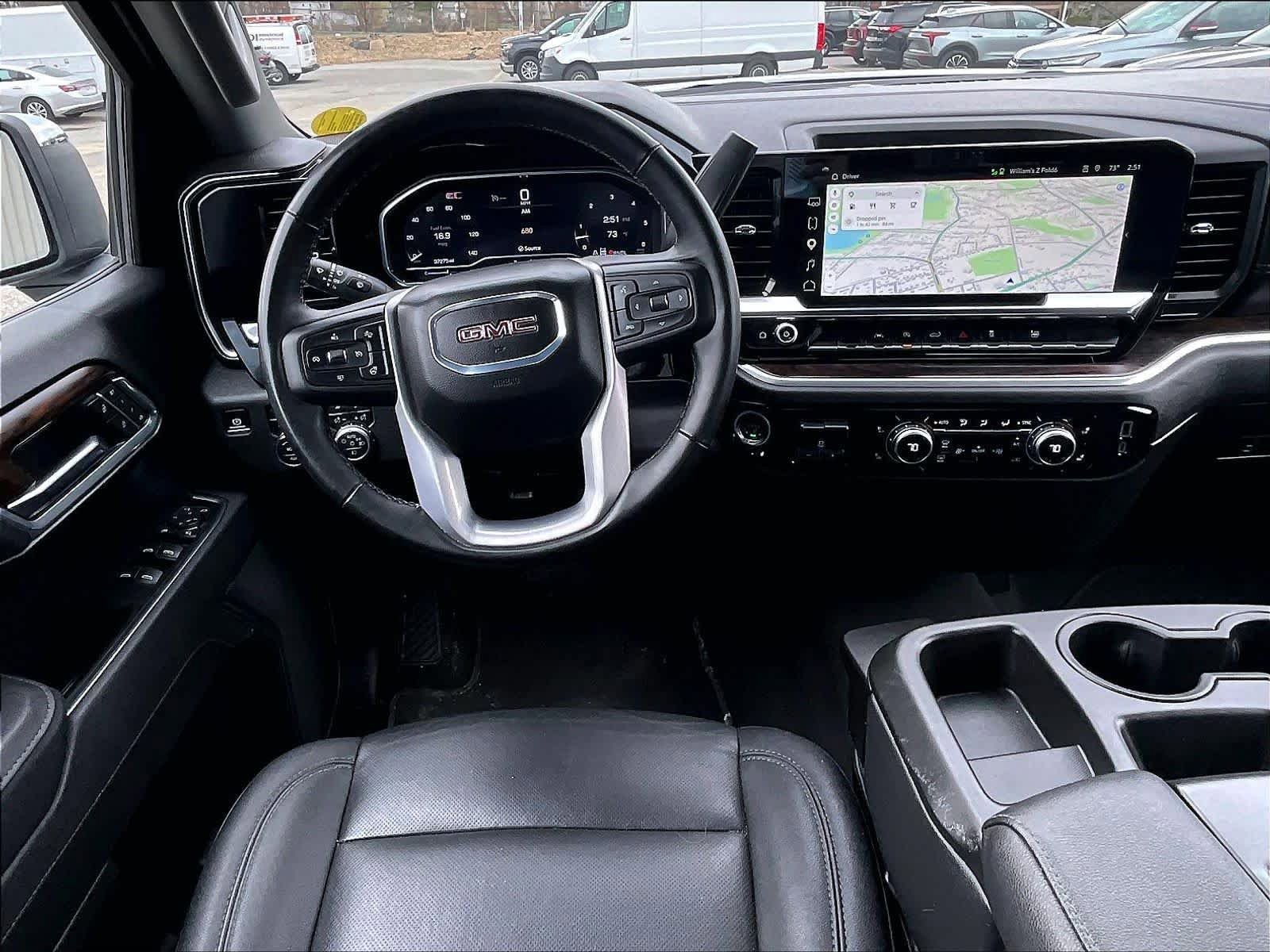 Used 2025 GMC Sierra 1500 SLT AWD/4WD image 17