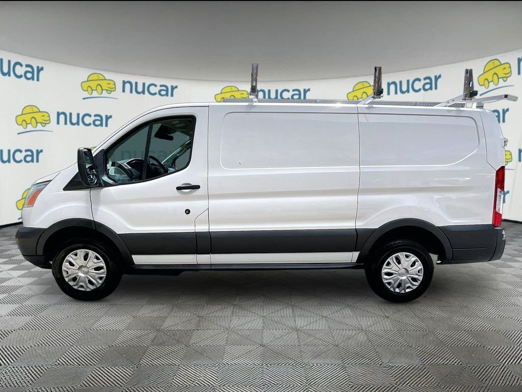 Used 2016 Ford Transit 250 130 Low Roof w/ Exterior Upgrade Package RWD image 4