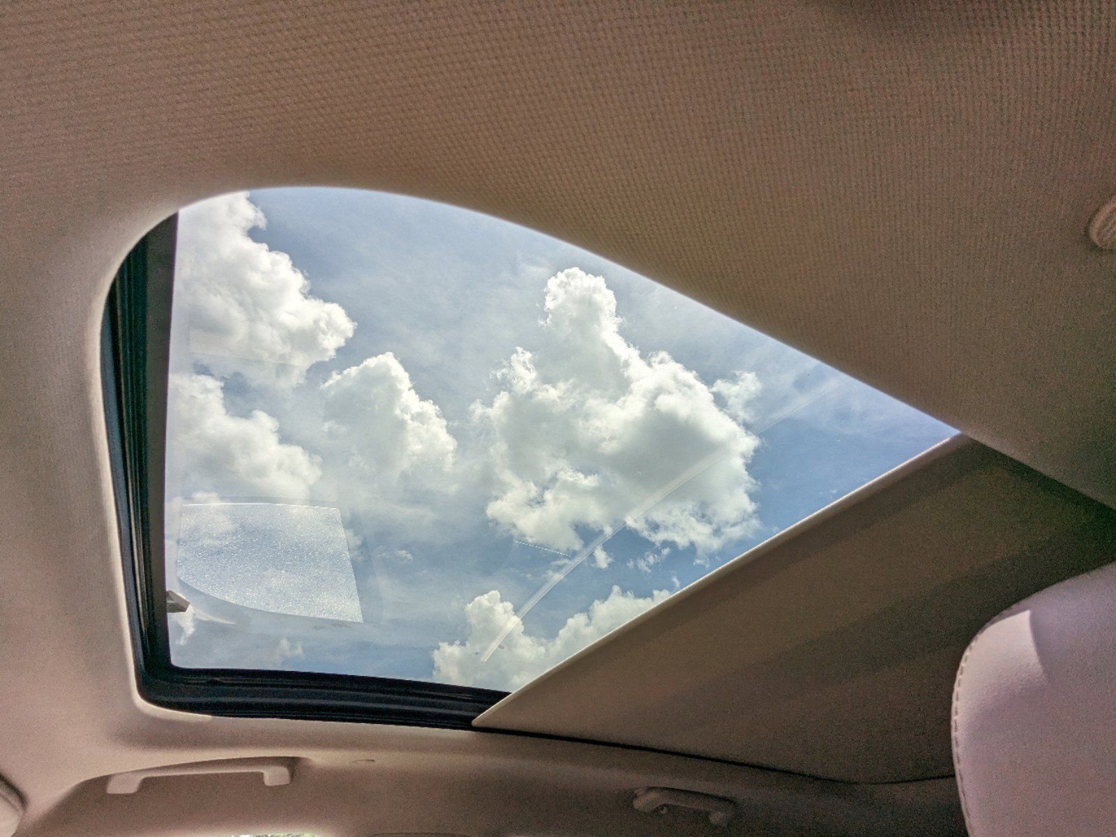 Certified 2023 Lincoln Nautilus Reserve w/ Equipment Group 202A image 22