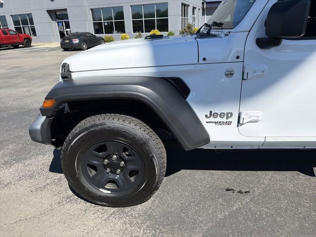 Used 2020 Jeep Wrangler Sport AWD/4WD image 8