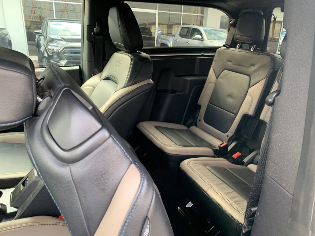 Used 2022 Ford Bronco Wildtrak image 14