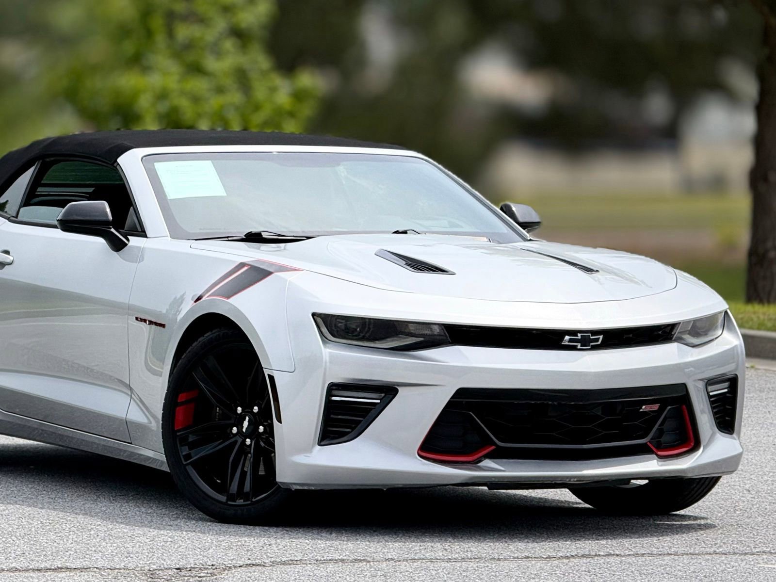 Used 2018 Chevrolet Camaro SS w/ Redline Edition RWD image 43