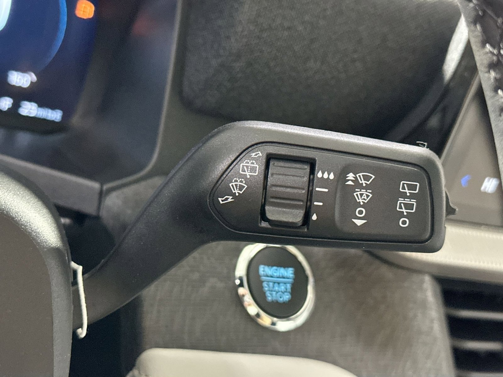 New 2026 Ford Explorer Platinum w/ LUX Leather Package image 27