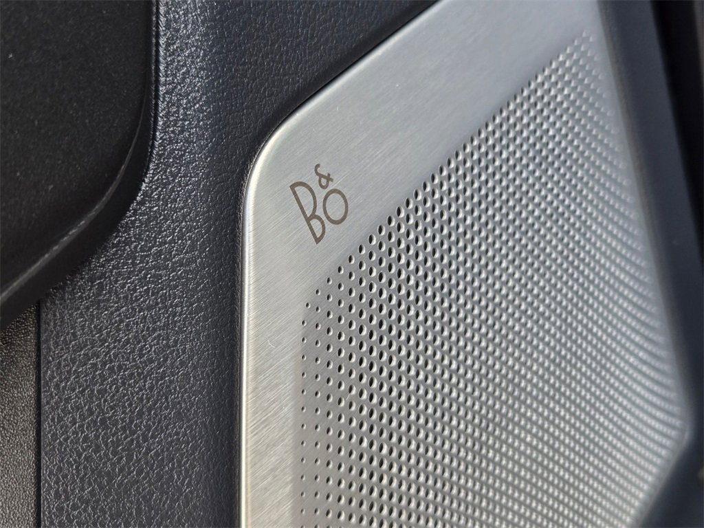 Used 2023 Ford F150 Lariat w/ Equipment Group 502A High image 13