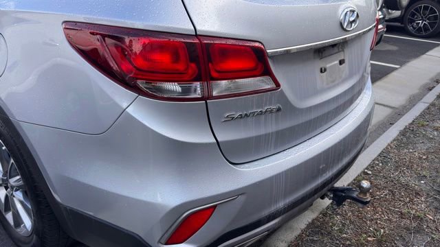 Used 2017 Hyundai Santa Fe SE FWD image 9