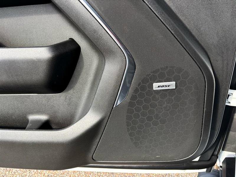 Used 2024 Chevrolet Suburban Z71 w/ Luxury Package image 16