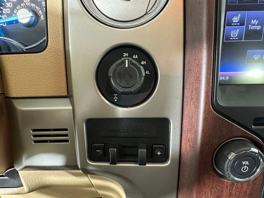 Used 2013 Ford F150 King Ranch w/ King Ranch Luxury Pkg AWD/4WD image 20
