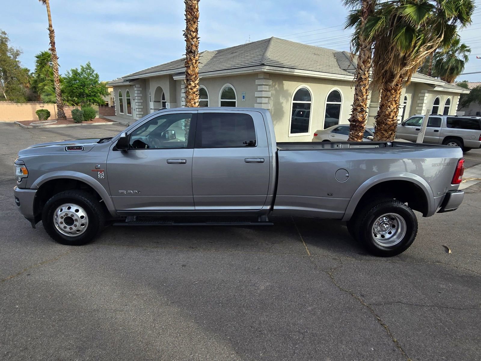 Used 2019 RAM 3500 Big Horn w/ Towing Technology Group image 4