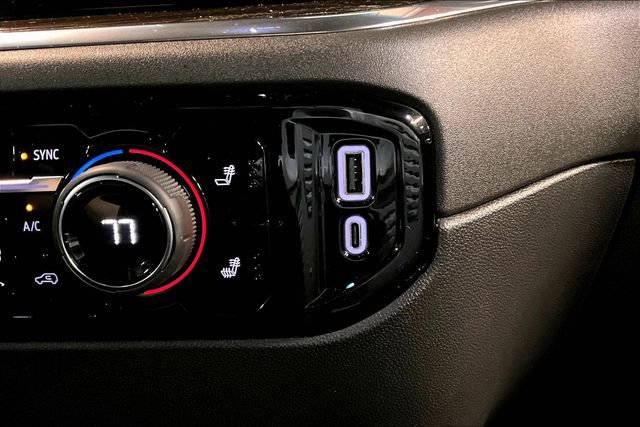 Used 2024 Chevrolet Silverado 1500 LT image 17