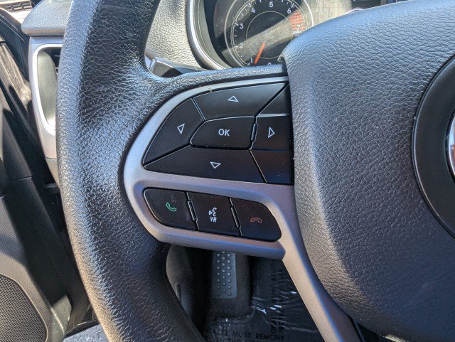Used 2019 Jeep Cherokee Latitude w/ Popular Appearance Group AWD/4WD image 14