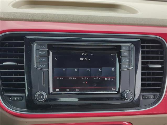 Used 2019 Volkswagen Beetle 2.0T SE image 10