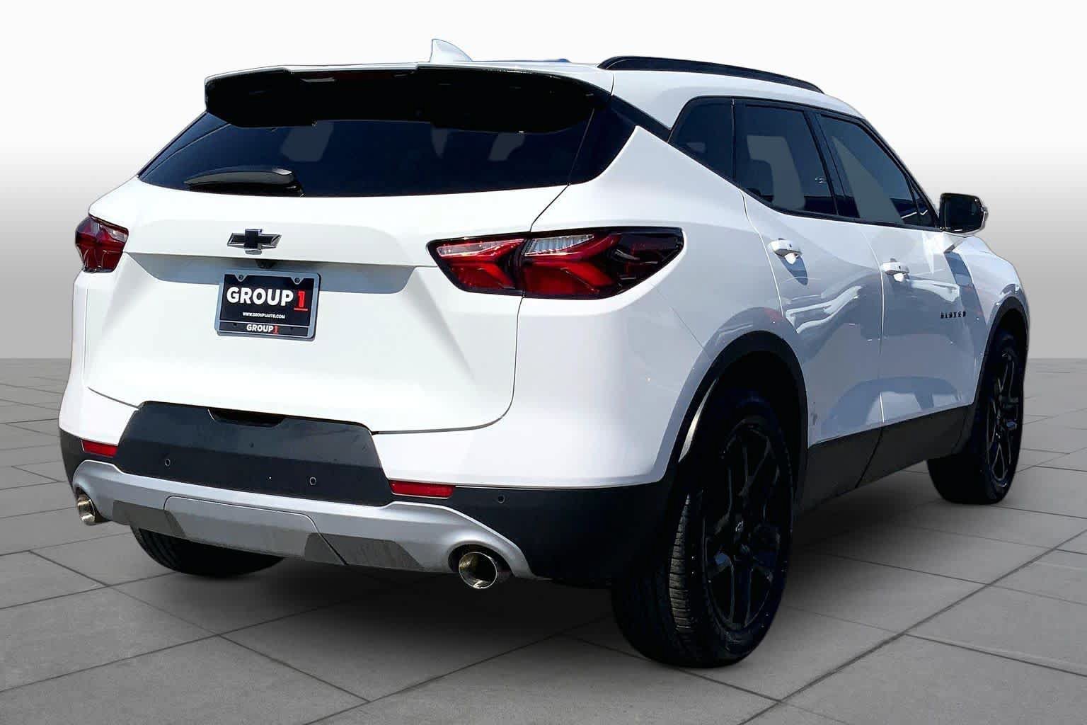 Used 2022 Chevrolet Blazer LT w/ LPO, Black Accent Package FWD image 13