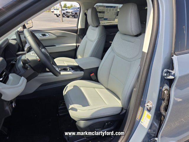 New 2026 Ford Explorer Active w/ Active Comfort Package AWD/4WD image 7