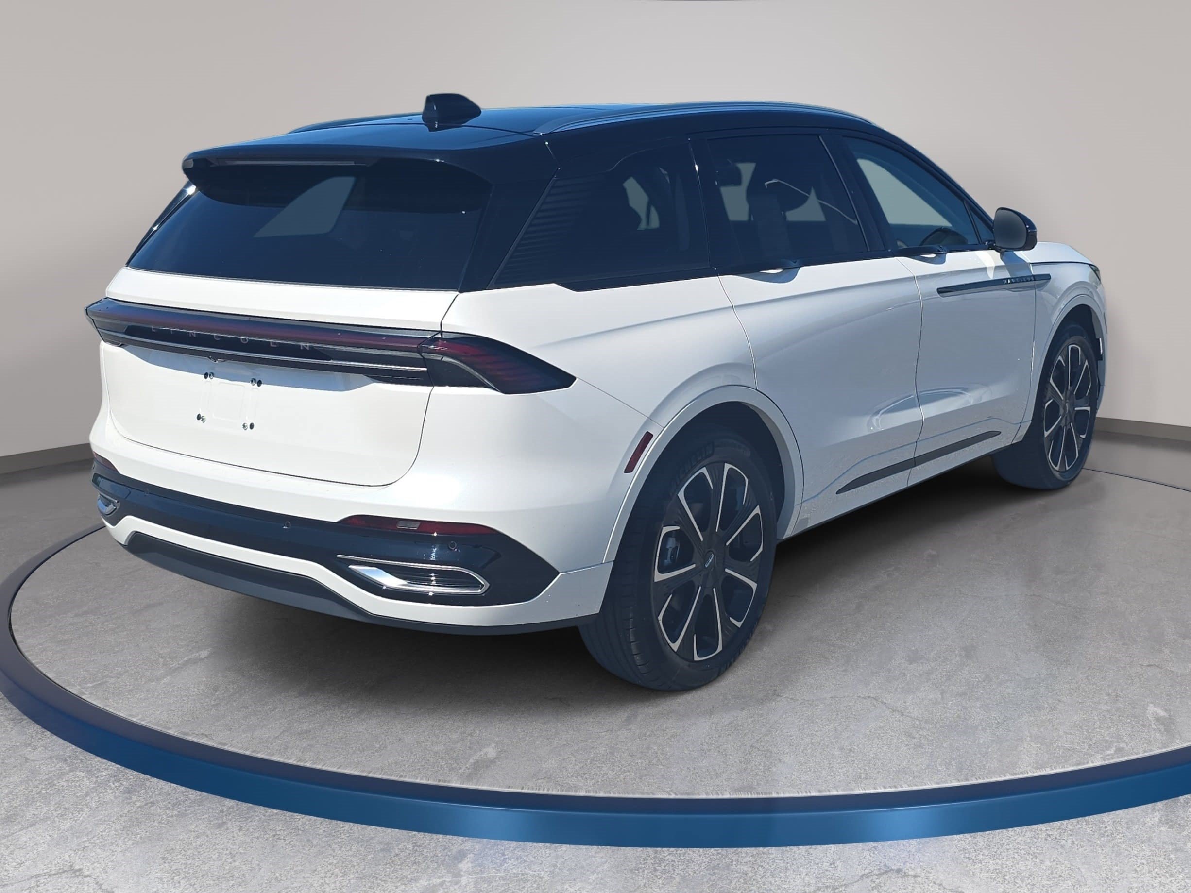 New 2026 Lincoln Nautilus Reserve AWD/4WD image 5