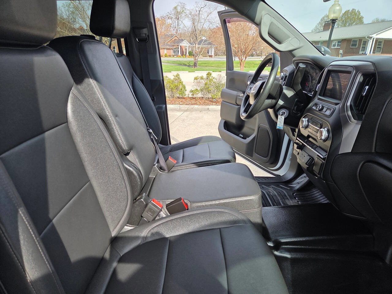 Used 2023 GMC Sierra 3500 Pro w/ Convenience Package image 14