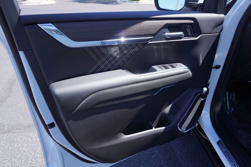 New 2026 GMC Acadia Denali w/ Super Cruise Package image 15