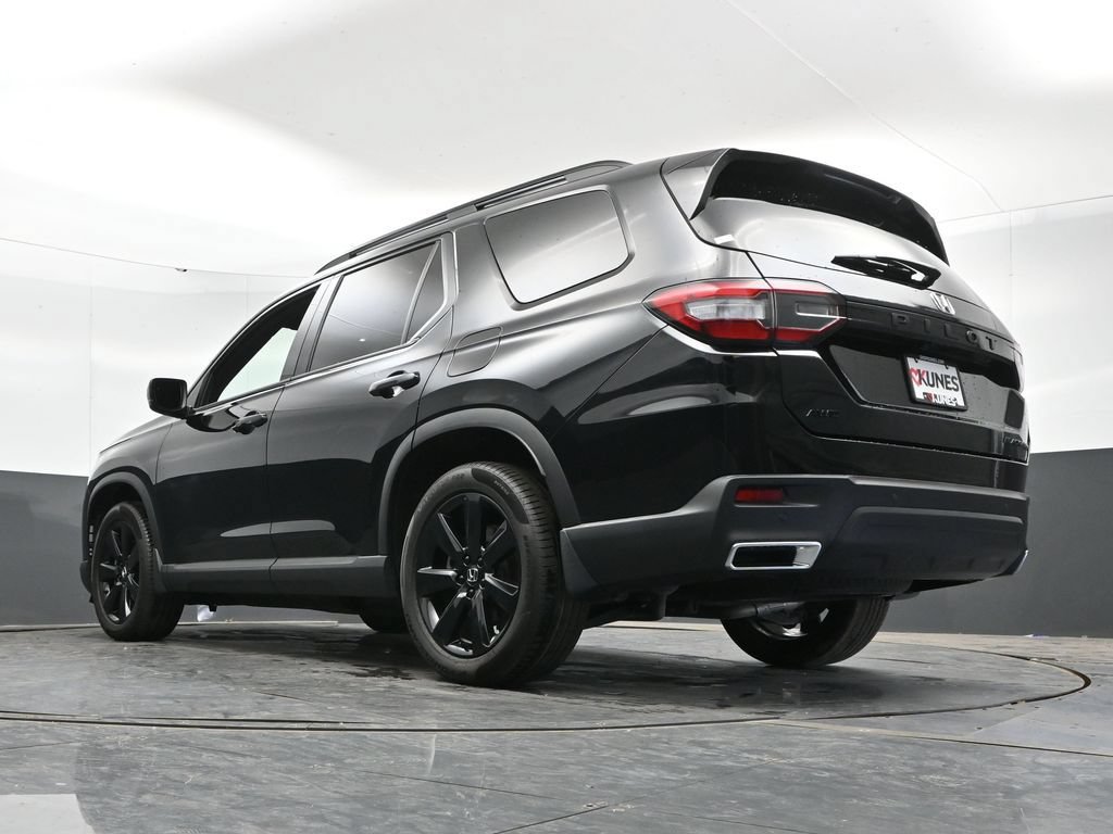 Used 2023 Honda Pilot Elite image 48
