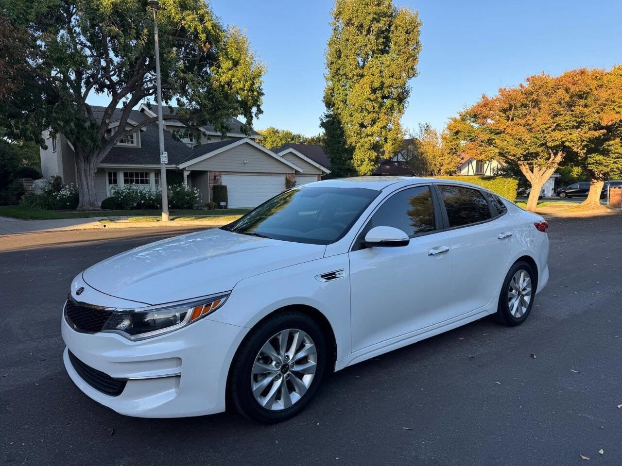 Used 2017 Kia Optima LX w/ Option Group 014