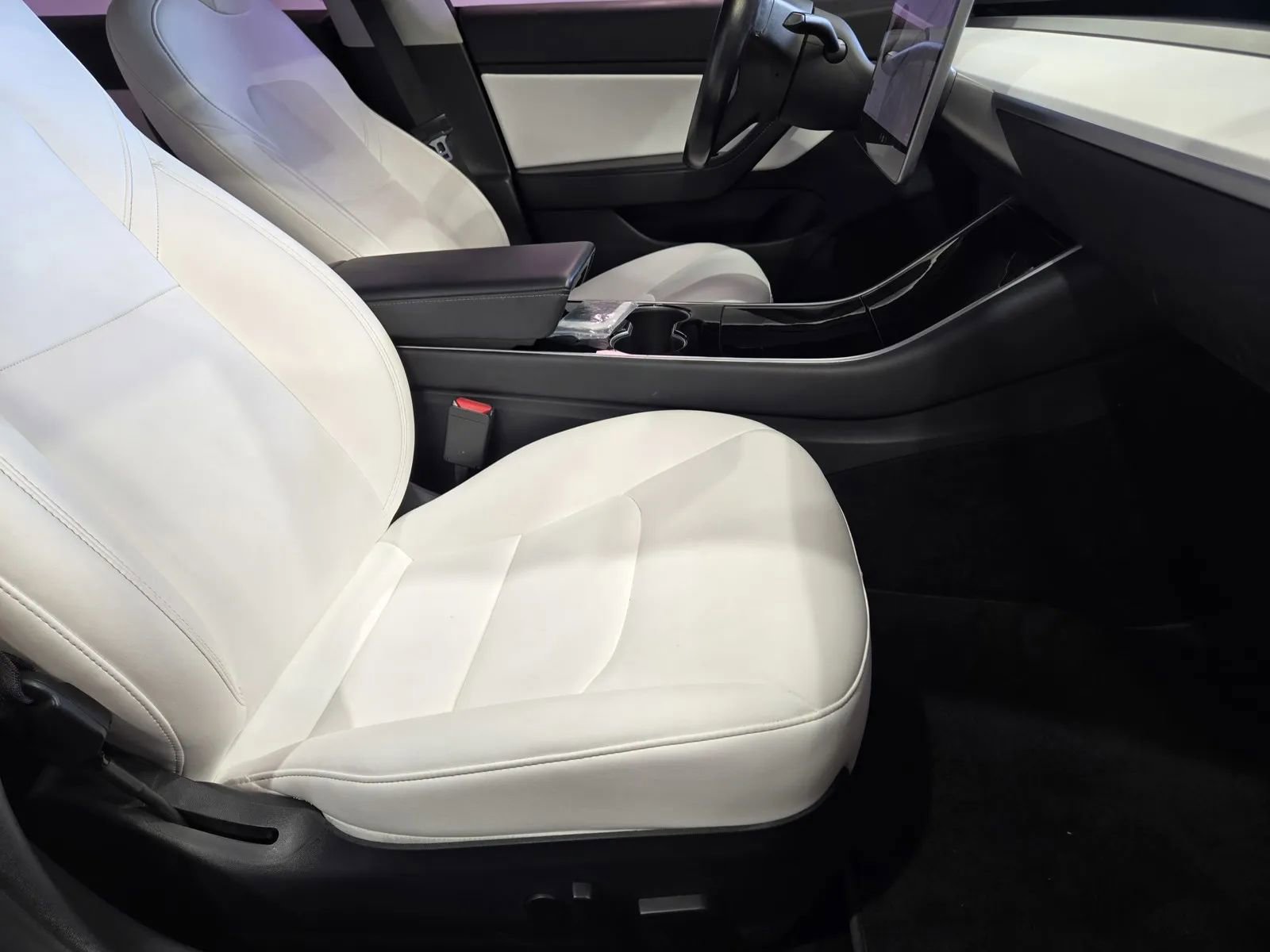 Used 2018 Tesla Model 3 Mid Range RWD image 7