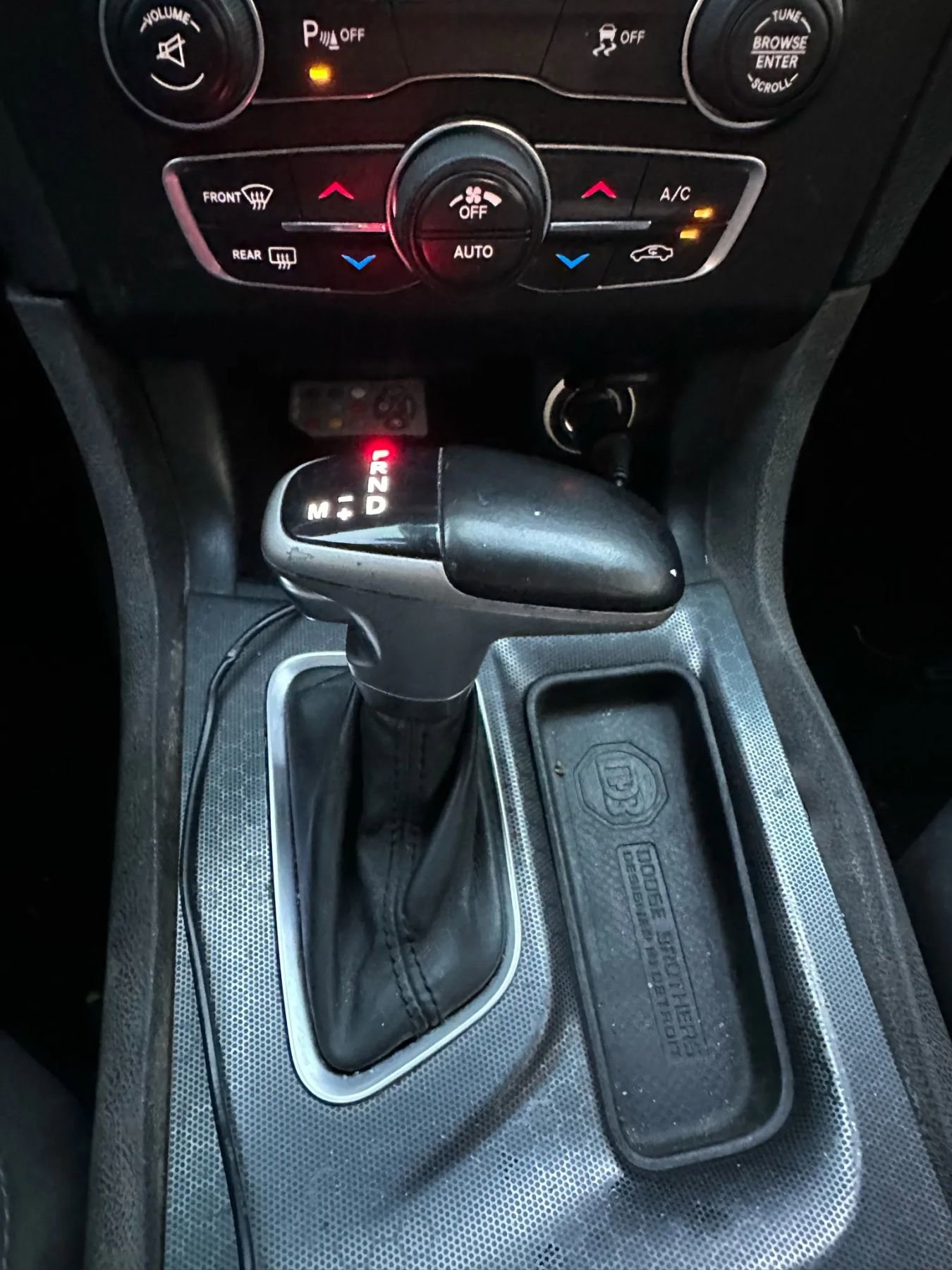 Used 2015 Dodge Charger R/T w/ Plus Group RWD image 20