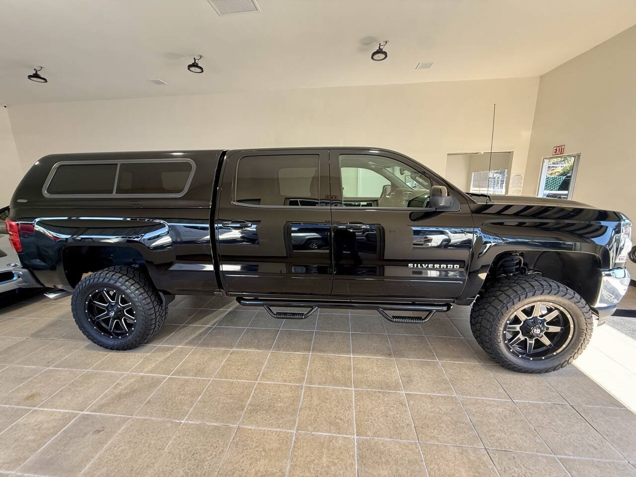 Used 2017 Chevrolet Silverado 1500 LT w/ All Star Edition RWD image 4