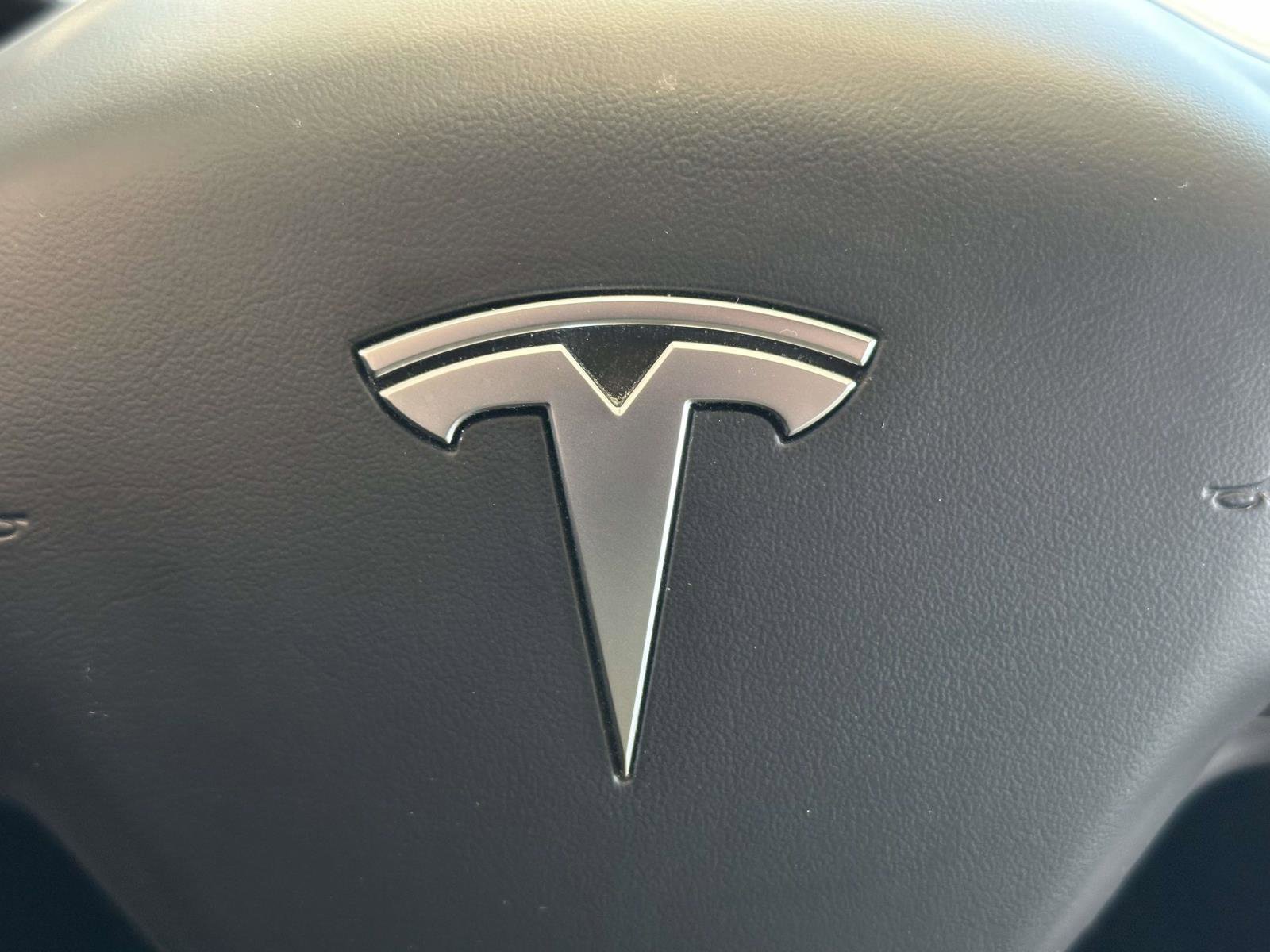 Used 2023 Tesla Model Y Long Range image 30