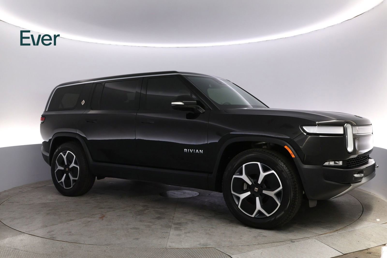 Used 2024 Rivian R1S Adventure image 14