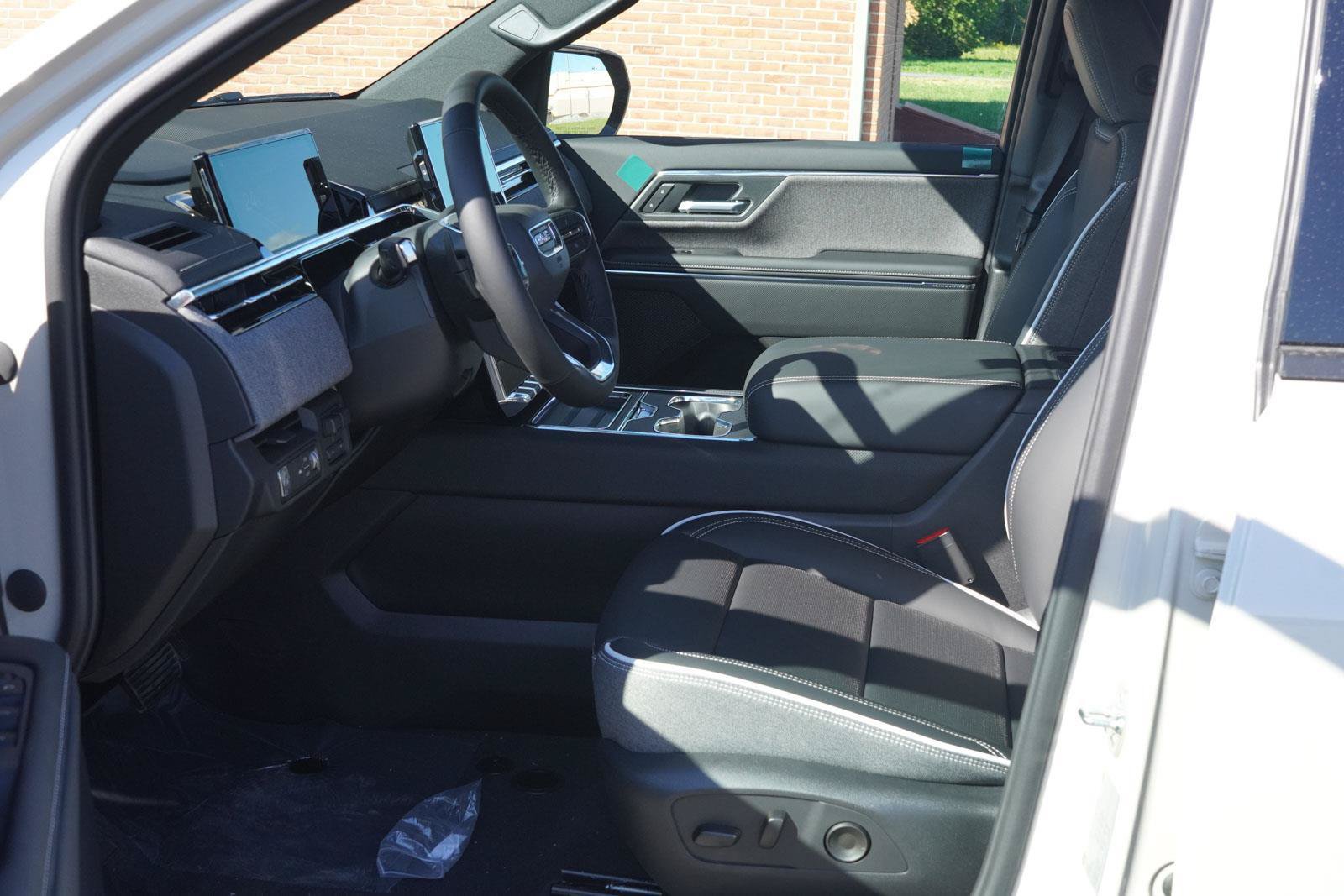 New 2026 GMC Sierra EV Elevation AWD/4WD image 25