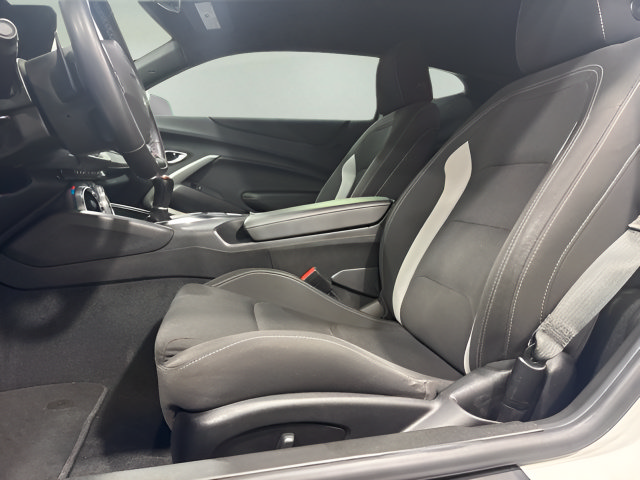 Used 2023 Chevrolet Camaro SS RWD image 11