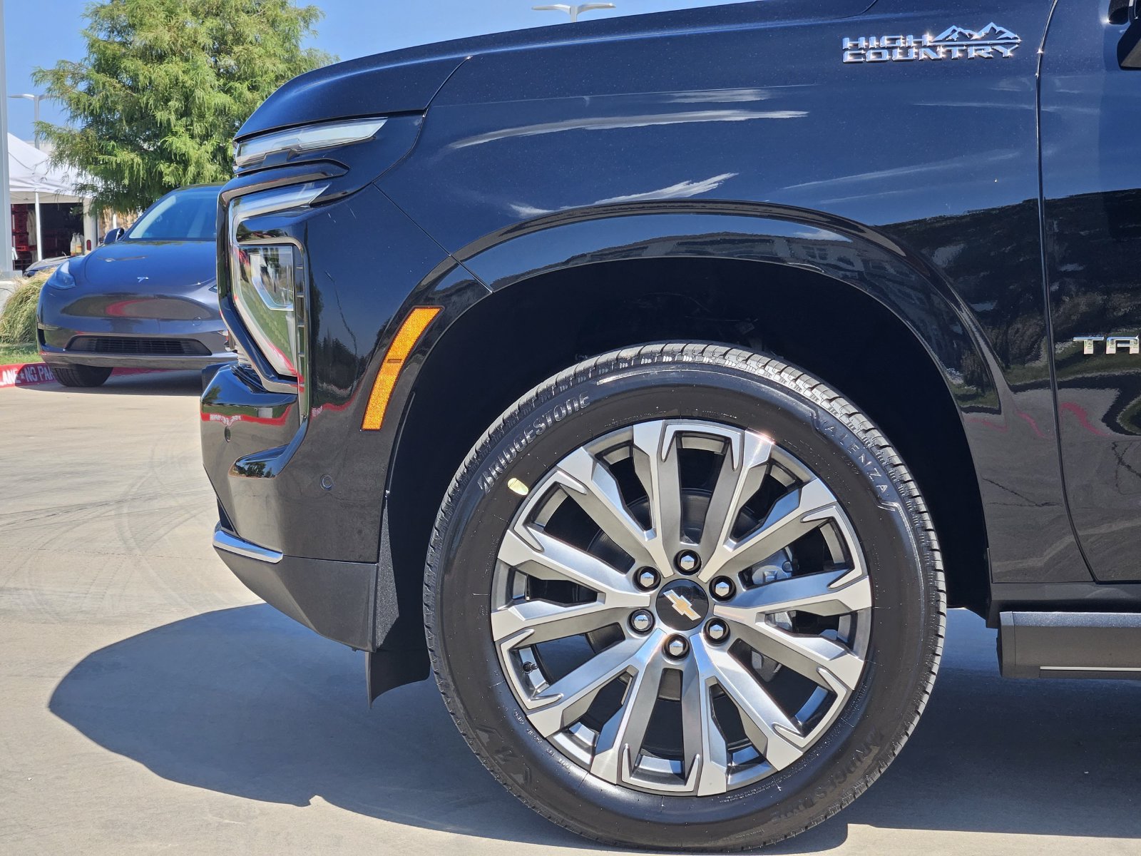New 2026 Chevrolet Tahoe High Country AWD/4WD image 11
