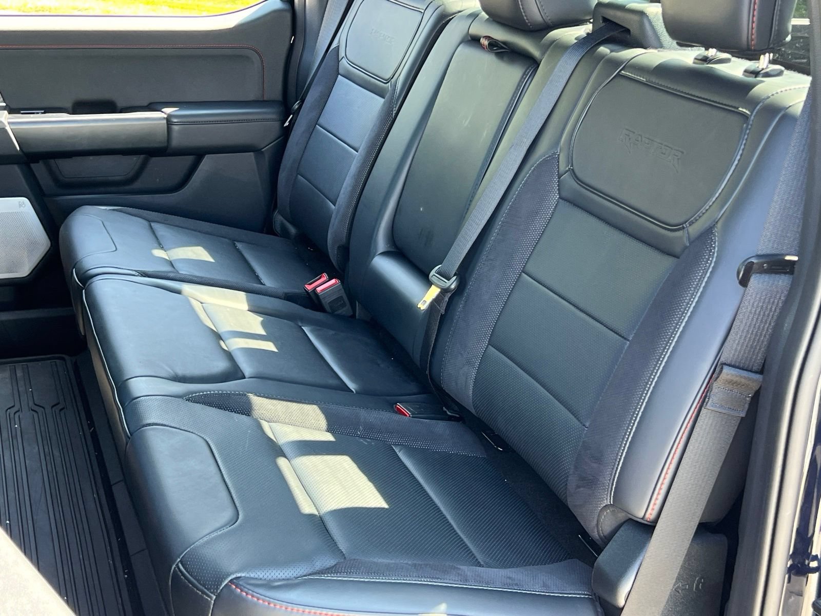 Used 2025 Ford F150 Raptor AWD/4WD image 21