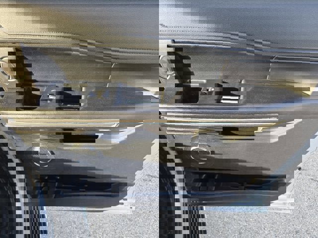 Used 2018 Ford Expedition Max XLT w/ Equipment Group 202A image 9