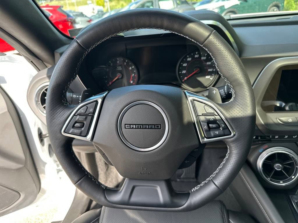 Used 2024 Chevrolet Camaro LT RWD image 15